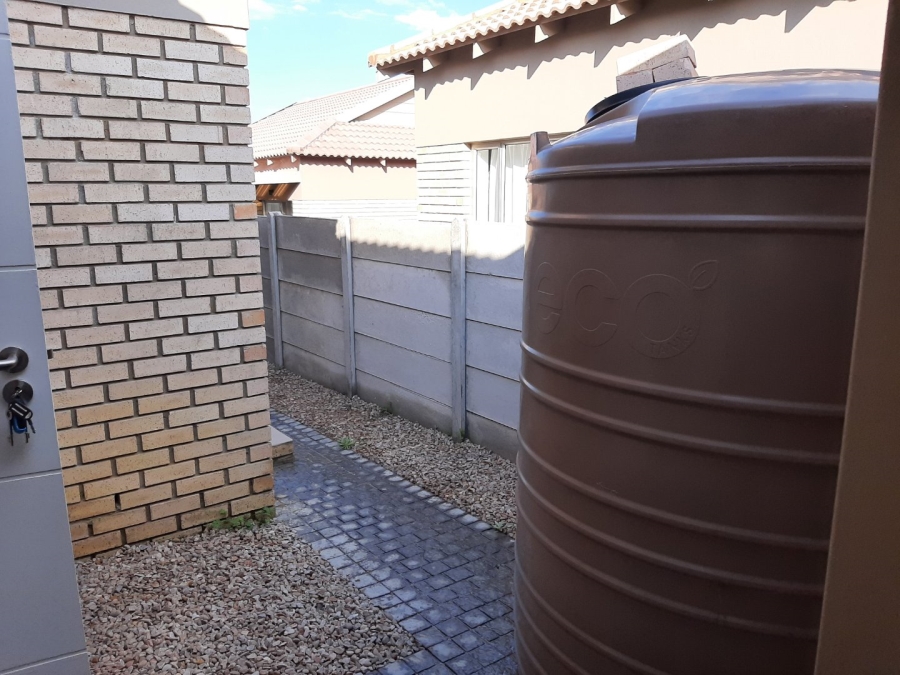 2 Bedroom Property for Sale in Hansmoeskraal A H Western Cape